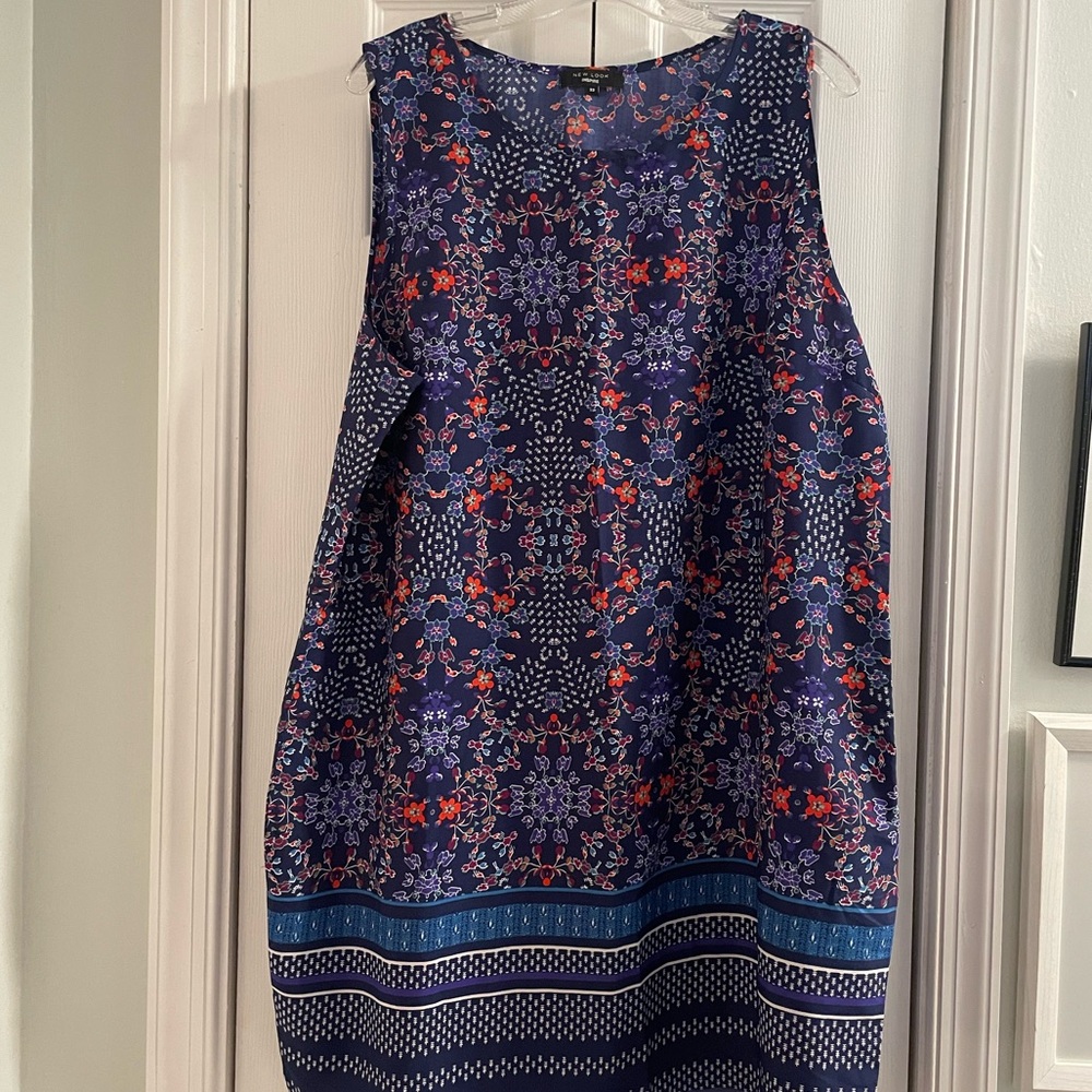 Flowered sheath dress